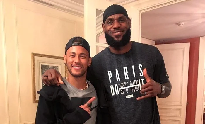 
    Brazilianul Neymar, alături de LeBron James  