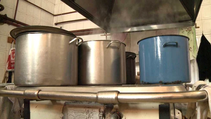 La Mănăstirea Viforâta se mănâncă numai de post