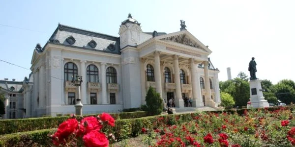 Teatrul Naţional Iaşi