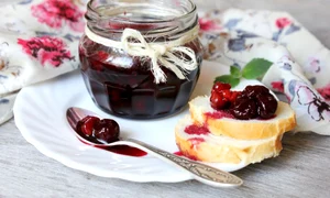 dulceata cirese amare jpeg