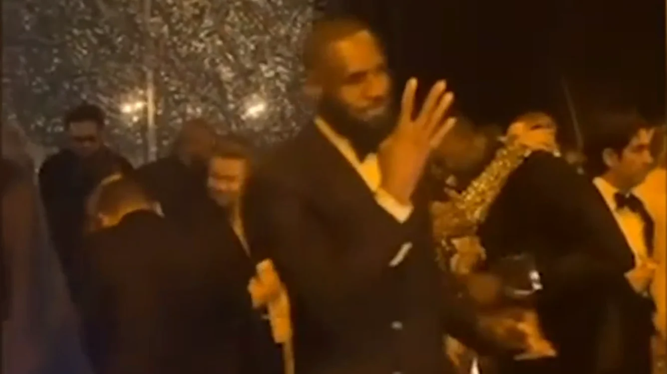 LeBron James face show pe unde apare  FOTO  Captură video