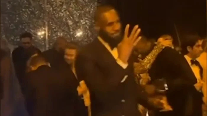 LeBron James face show pe unde apare  FOTO  Captură video
