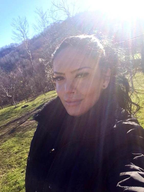 Vestea că este însărcinată i-a unit, se pare, pe cei doi iubiţi