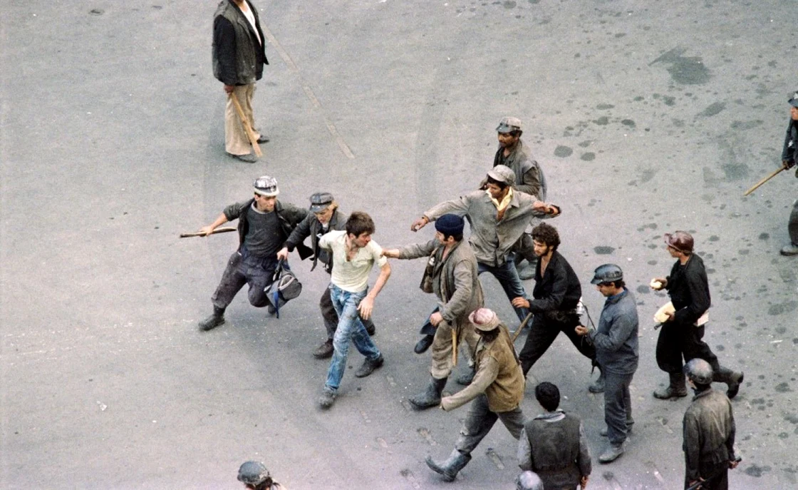 La 13 iunie 1990 a început cea mai violentă mineriadă din România FOTO Andrei Iliescu
