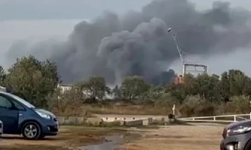 Incendiu la aeroportul de langa Sevastopol in Crimeea FOTO Zerkalo Nedeli jpg