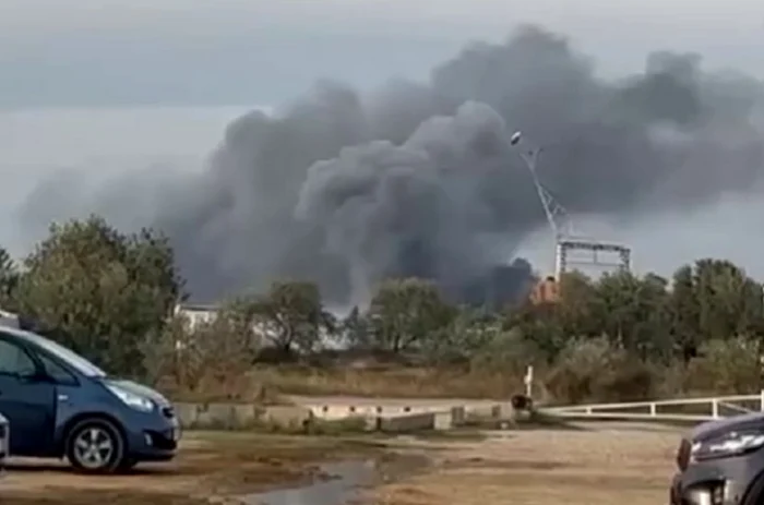 Incendiu la aeroportul Belbek, de lângă Sevastopol FOTO Zerkalo Nedeli