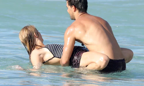 Exclusive Taylor Lautner And Billie Lourd Continue Their Romantic Getaway In St Barts ***NO USE W/O PRIOR AGREEMENT CALL FOR PRICING*** jpeg