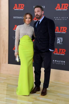 Bennifer verde neon, premiera Air