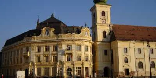 Lansarea are loc la sediul Primăriei din Piaţa Mare