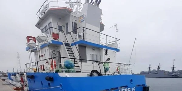 Nava-tanc autopropulsată Nereus a intrat în probe de mare în Portul Constanţa Sursa Administraţia Porturilor Maritime Constanţa