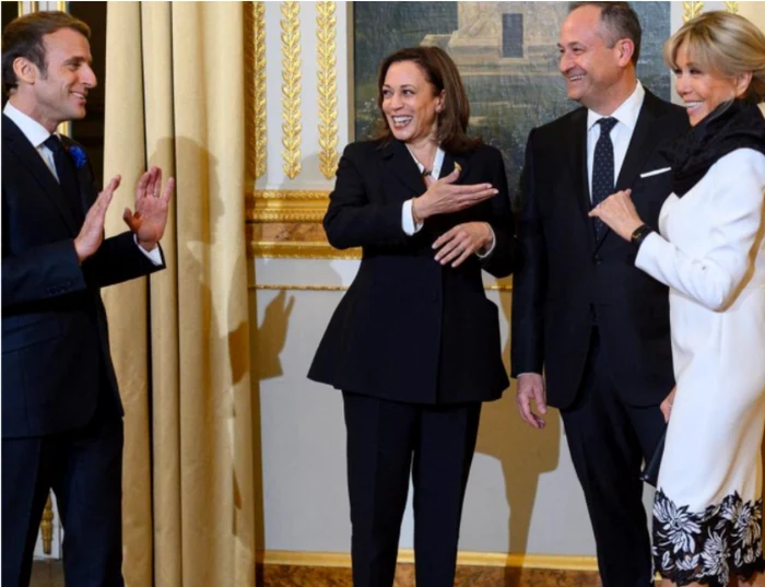 Foto: Preşedintele Franţei Macron (stânga), lângă vicepreşedinta SUA Kamala Harris (centru).