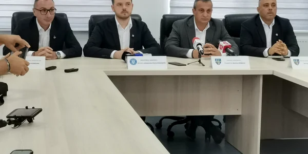 ministrul sanatatii   alexandru rogobete, presedinte cj olt   marius oprescu, manager spittal schitu   liviu voiculescu, prefect olt   cosmin floreanu   foto alina mitran jpg