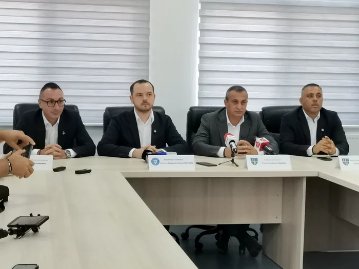 Ministrul Sănătății a făcut o vizită într-un spitall din Olt FOTO: Alian Mitran