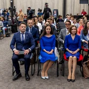 mirabela gradinaru si maia sandu la chisinau la conferinta FOTO Facebook jpg