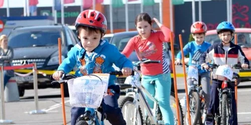 Juniorii pedalează FOTO Organizatorii concursului