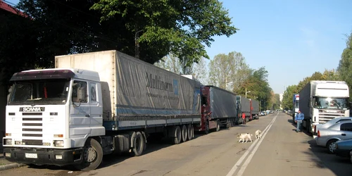TIR-urile sunt stăpânele şoselei