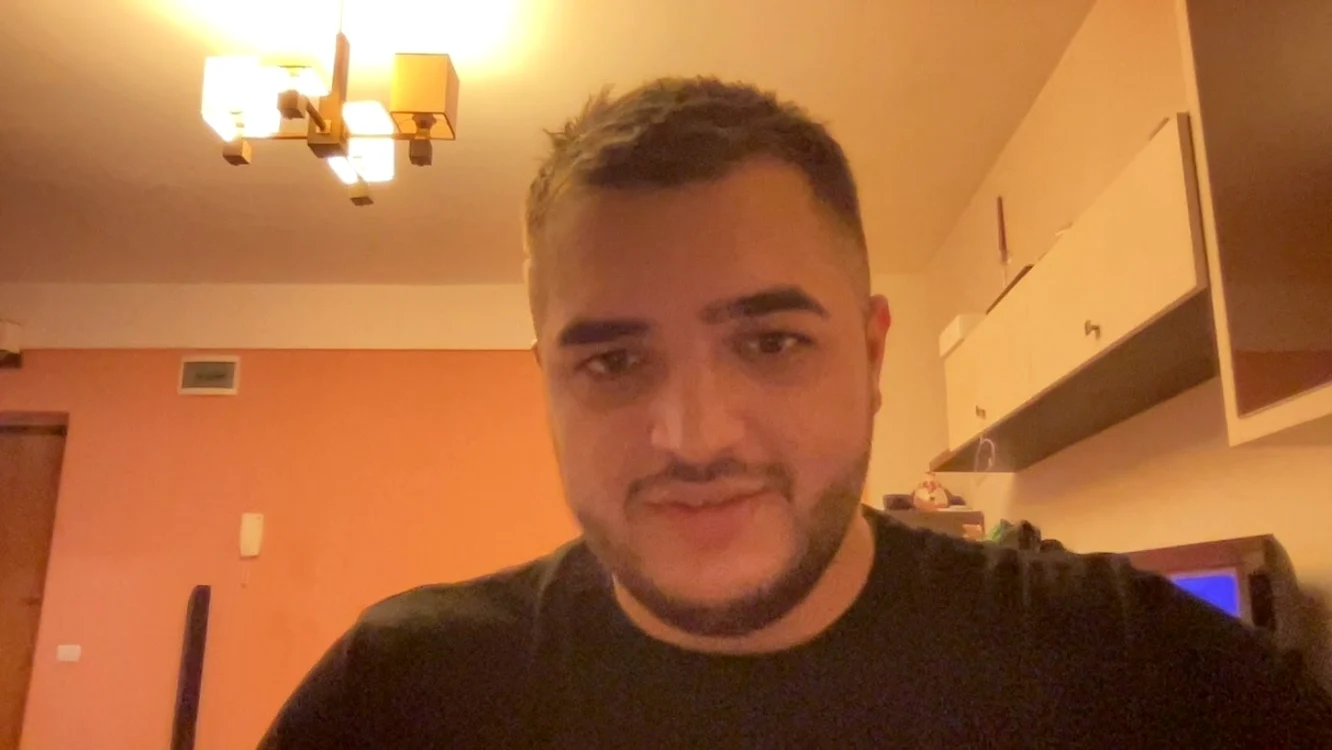 Alin de la Strehaia a devenit fără să vrea victima luptei interlopilor cu Poliţia. Foto: captură video Youtube
