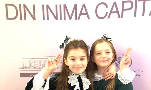 Fiica Simonei Pătruleasa (stânga) a strălucit într o rochie de catifea jpeg
