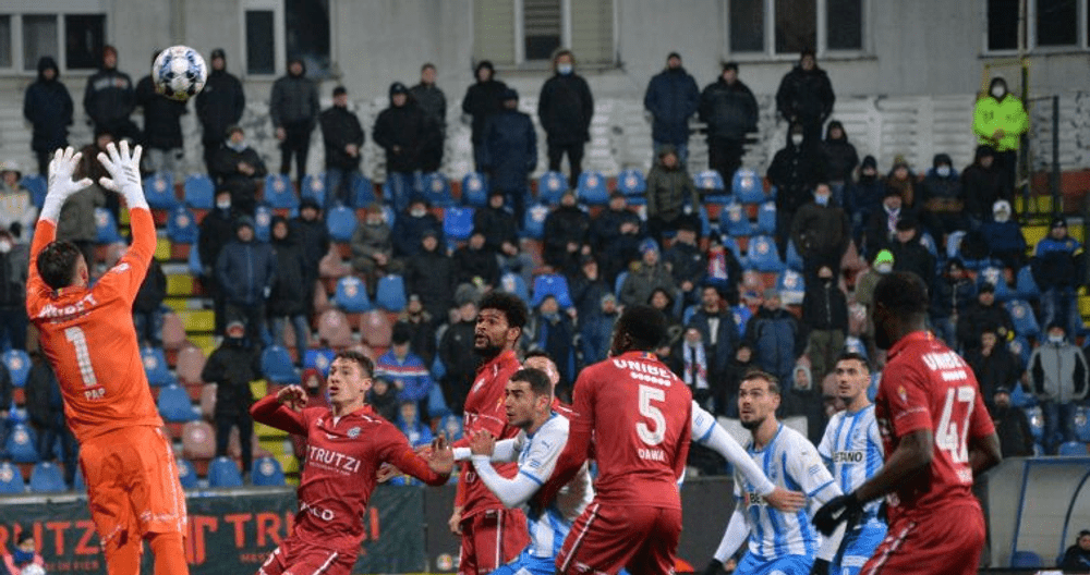 Final de foc în Botoșani - FC Argeș. Penalty anulat cu VAR în ultimul minut