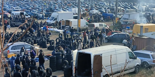 Targul Șerbănești Bacău FOTO MA (2) jpg
