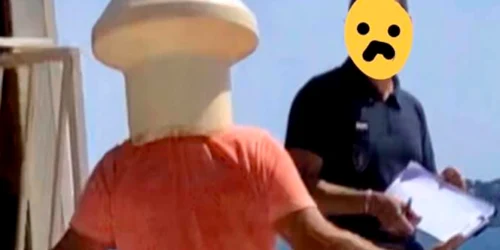 Geamanduri în mare - bărbaţi deghizaţi pandemie plajă Franţa Sursa Facebook Pierre Kaci