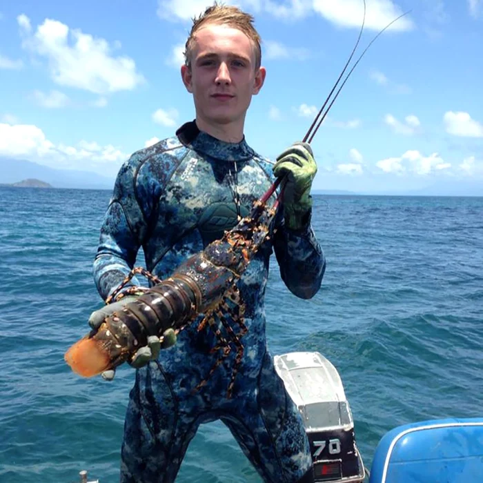 
    Tânărul Daniel Smith nu a supravieţuit rănilor provocate de muşcăturile rechinului Foto: abc.net.au   