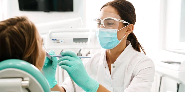 Stomatolog, dentist FOTO Shutterstock 