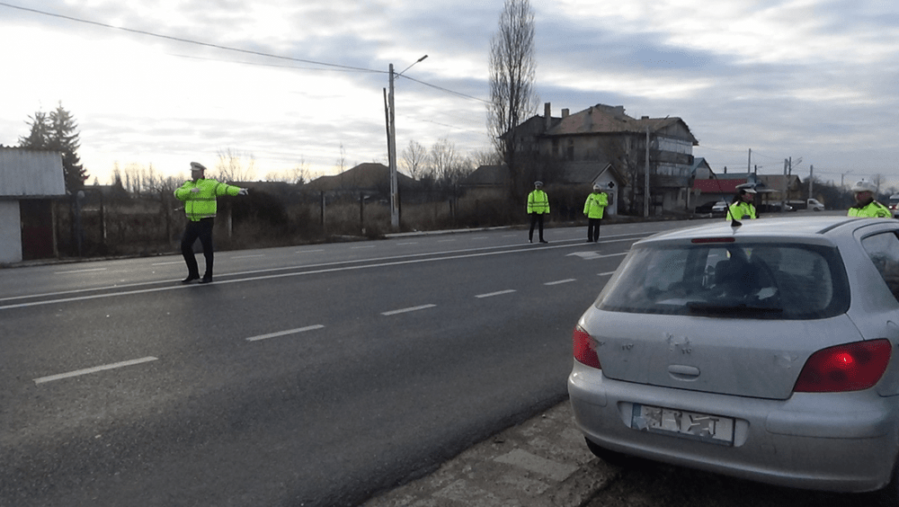 Un pensionar care a agresat sexual o copilă a primit interdicția de a transporta fete și femei 