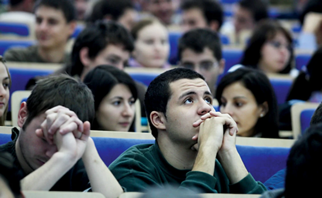 Studenţii timişoreni declară inutil ceea ce învaţă în şcoală