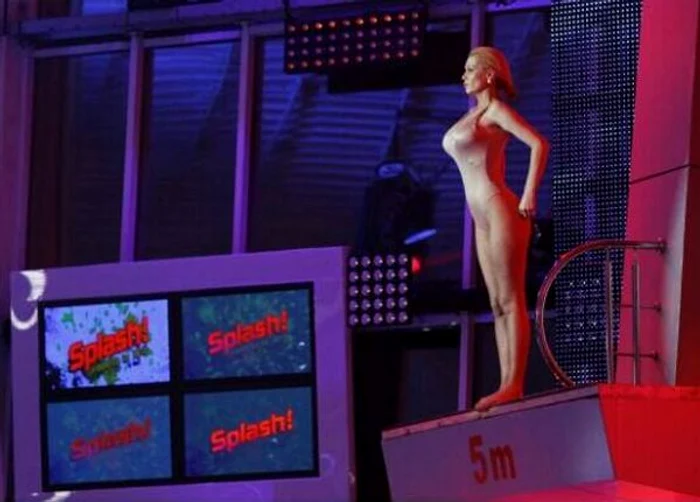 Simona Sensual a făcut parada costumelor de baie, create chiar de ea