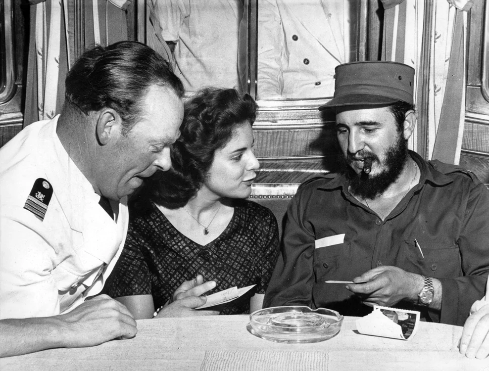 Marita Lorenz și Fidel Castro, la bordul vasului Berlin. FOTO arhivă