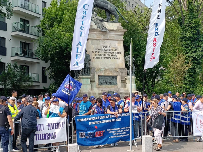 La protest sunt prezenți și sindicaliști din sănătate. FOTO Cartel ALFA