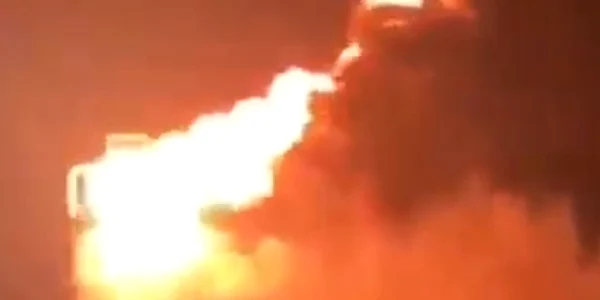 Incendiu la rafinaria de petrol Ilski Captura video jpg
