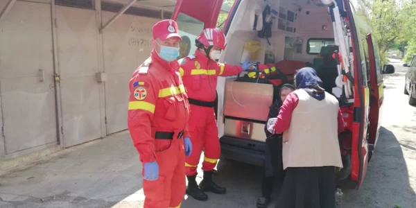 incendiu apartament batrana lumanare Galati 1