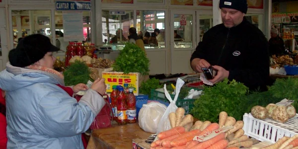 Chiar şi vegetalele sunt cumpărate cu ţârâita