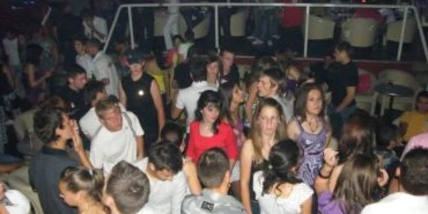 Satu Mare: Distracţie maximă în cluburile sătmărene