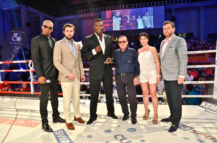 Bonjaski a promis că va mai reveni în ţara noastră