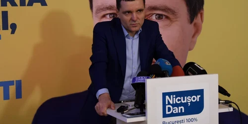 Nicuşor Dan conferinţă de presă FOTO Iulian Bîrzoi
