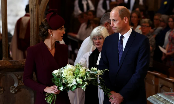 Kate Middleton cercei Regina Elisabeta (3) jpg