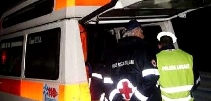 Un italian a accidentat mortal doi români intrând cu maşina în ei