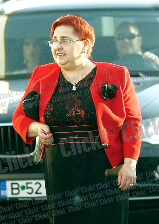Rodica, mama lui  Connect-R, o prezență  elegantă la botez