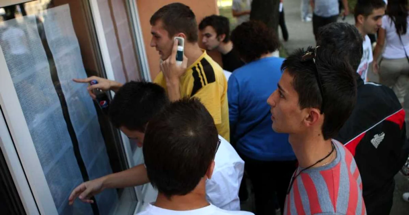 Notele obţinute în timpul liceului nu vor mai conta la admiterea la facultate