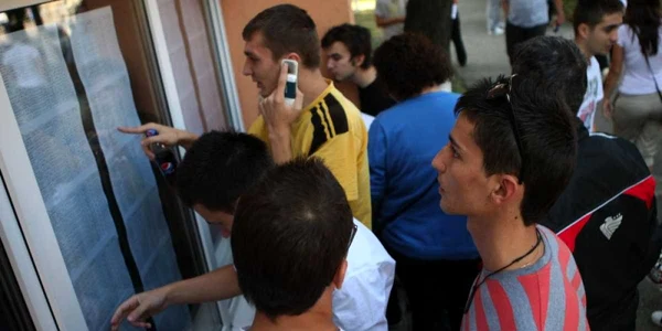 Notele obţinute în timpul liceului nu vor mai conta la admiterea la facultate
