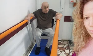 Oana Lis caută căruciorul perfect pentru a-l putea scoate din casă pe soțul ei, Viorel Lis!