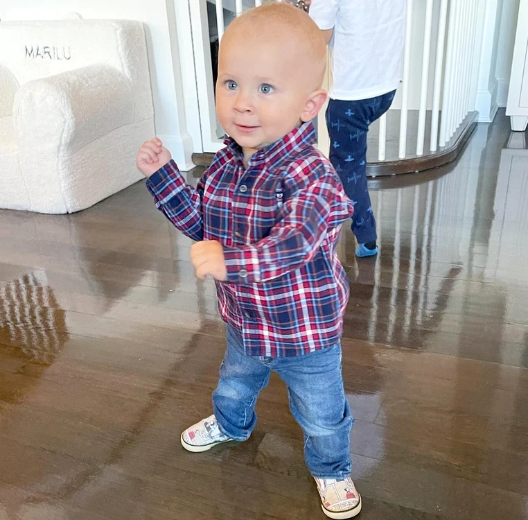 
    Eduardo Pau a șocat-o pe mama lui Hiralia zilele trecute după ce s-a ridicat și a stat în picioarefoto: Instagram  