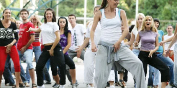 Judeţ cu judeţ: Niciun cumpărător nu a fost interesat să achiziţioneze castelul Teleki, construit în Satulung, judeţul Maramureş