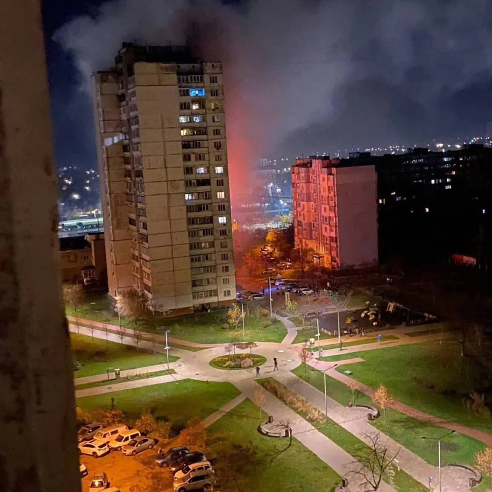 Atac masiv cu drone și rachete rusești la Kiev: 16 persoane au foist rănite. Incendii în capitala ucraineană