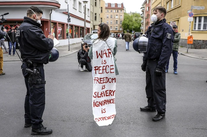 Proteste în Germania faţă de măsurile de restricţie 25 aprilie 2020 FOTO EPA-EFE