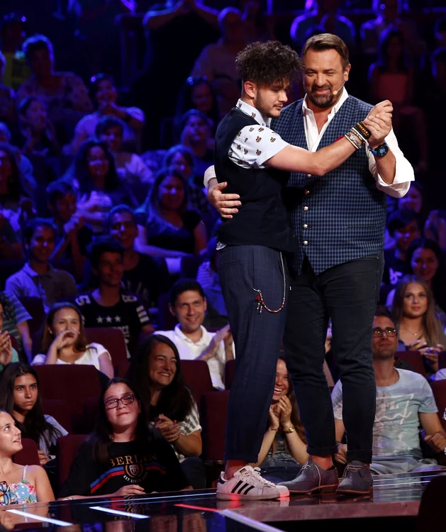 Horia Brenciu le dă lecții de dans juraților