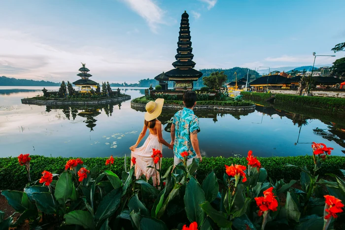 Turiștii care urmau să plece în Bali au aflat că nu există bilete de avion. FOTO Shutterstock